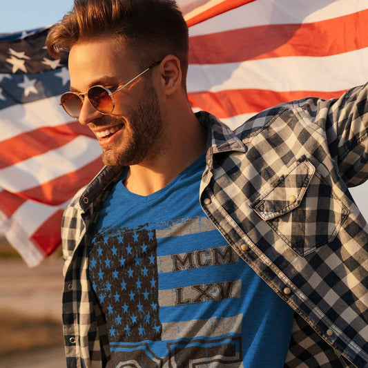 65 MCMLXV Men's Vintage USA Flag Americana Graphic T-Shirt