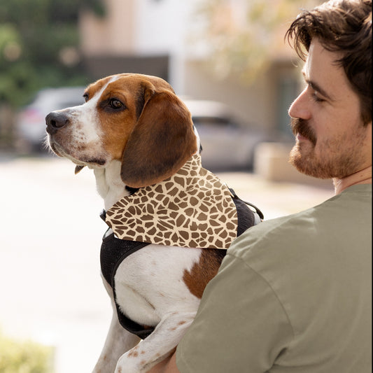 65mcmlxv Giraffe print polyester pet bandana with hemmed edges on a beagle.