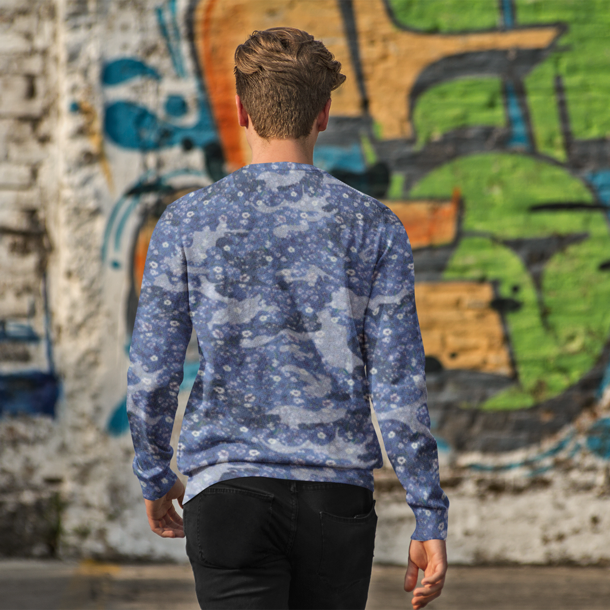 65 MCMLXV Unisex Blue Camouflage & Floral Print Fleece Sweatshirt