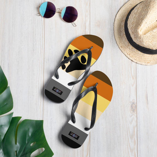 65 MCMLXB Men's LGBT Bear Pride Flag Print Flip - Flops Sandals - 65mcmlxv
