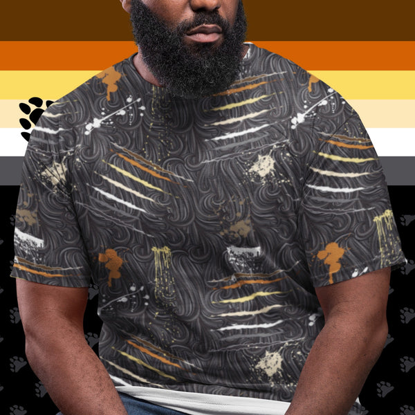 65 MCMLXV Men's LGBT Bear Pride Flag Scratches and Splatter Fur Print T-Shirt - 65mcmlxv