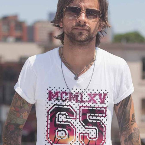 65 MCMLXV Men's Surf Sunset Varsity Logo Graphic T-Shirt - 65mcmlxv