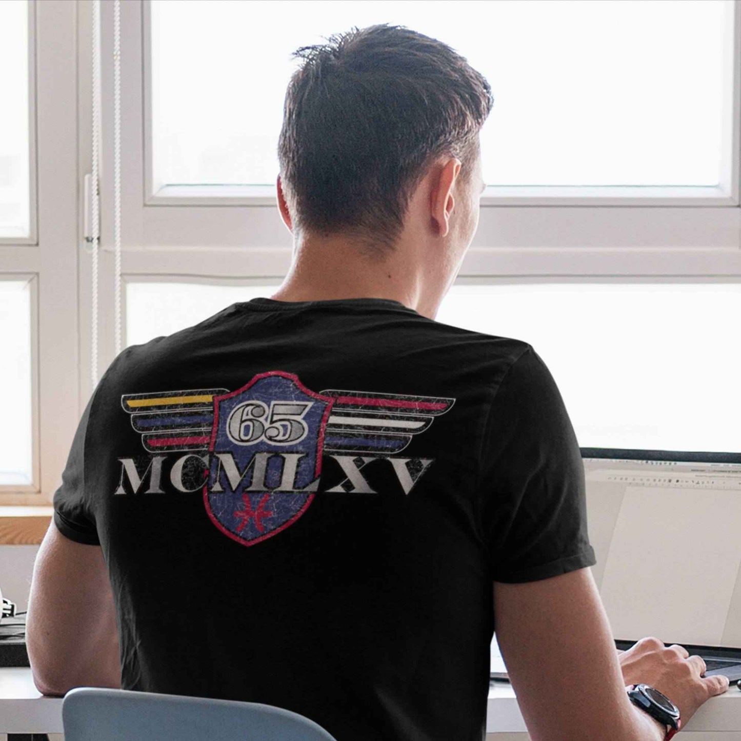 65 MCMLXV Men's Vintage Logo Graphic T-Shirt In Black