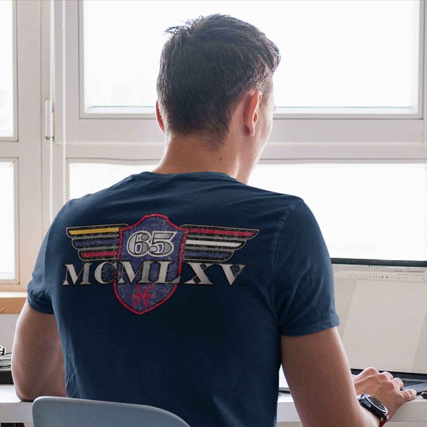 65 MCMLXV Men's Vintage Logo Graphic T-Shirt In Navy