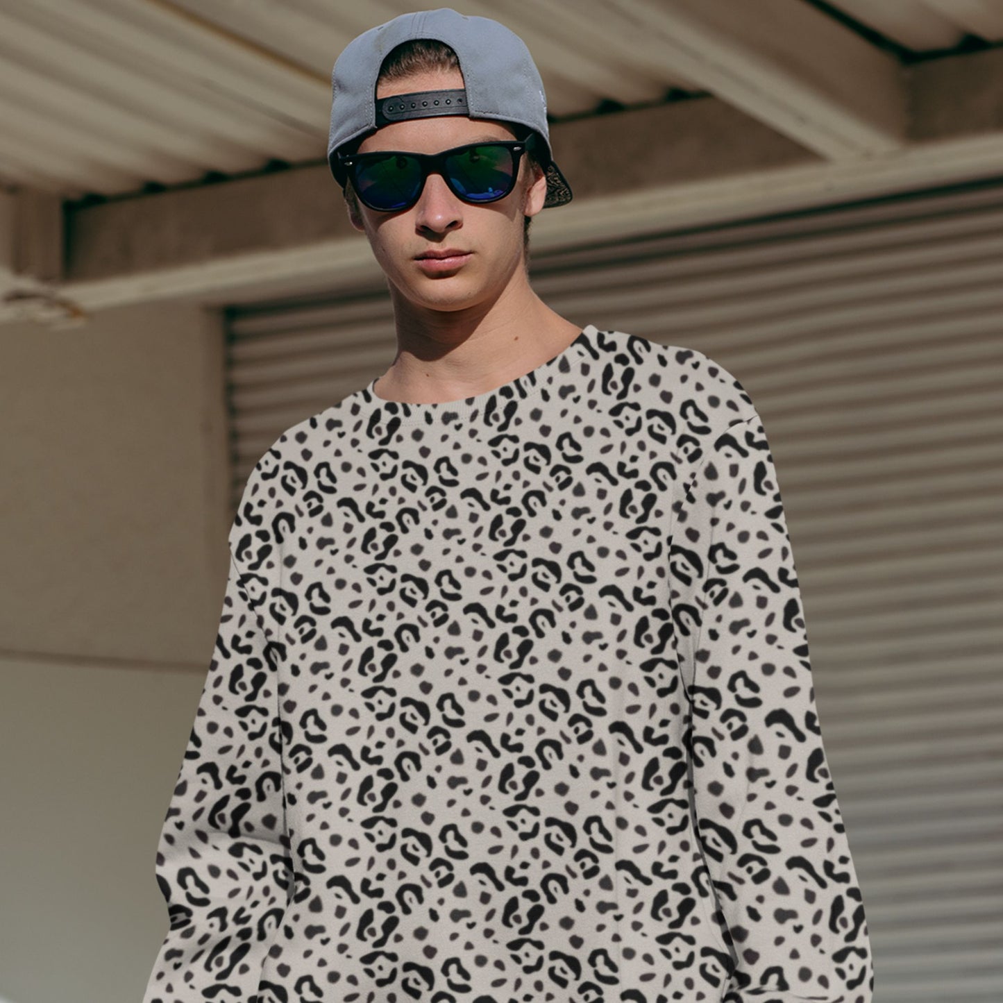 65 MCMLXV Unisex Beige Cheetah Animal Print Sweatshirt Jumper - 65mcmlxv