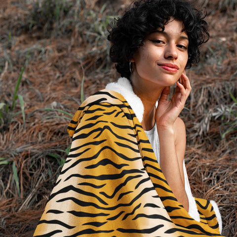 65 MCMLXV Unisex Tiger Print Hooded Blanket - 65mcmlxv