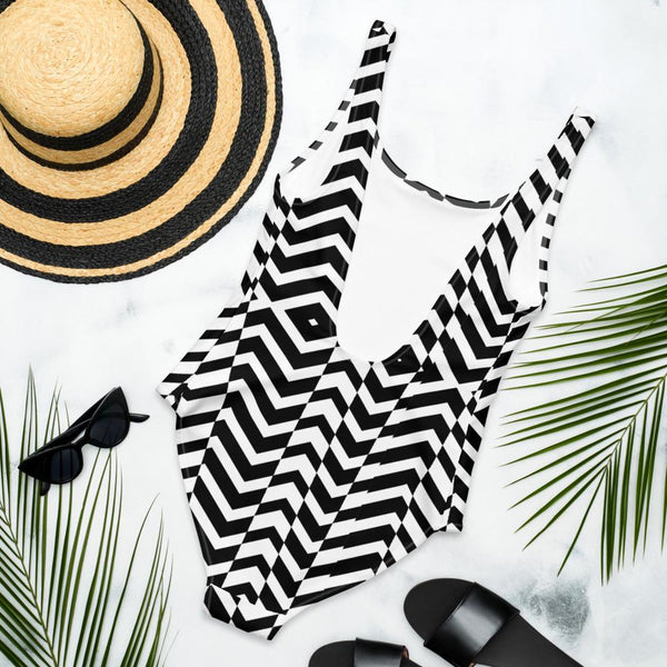 65 MCMLXV Women's Black and White Chevron Wave Print One - Piece Swimsuit - 65mcmlxv